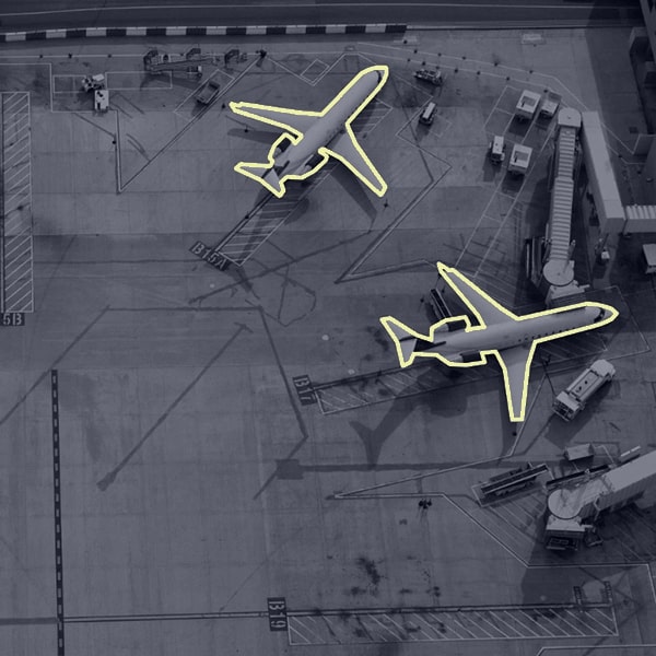 Polygon annotation for aircraft detection in an airport, use case of Computer Vision
